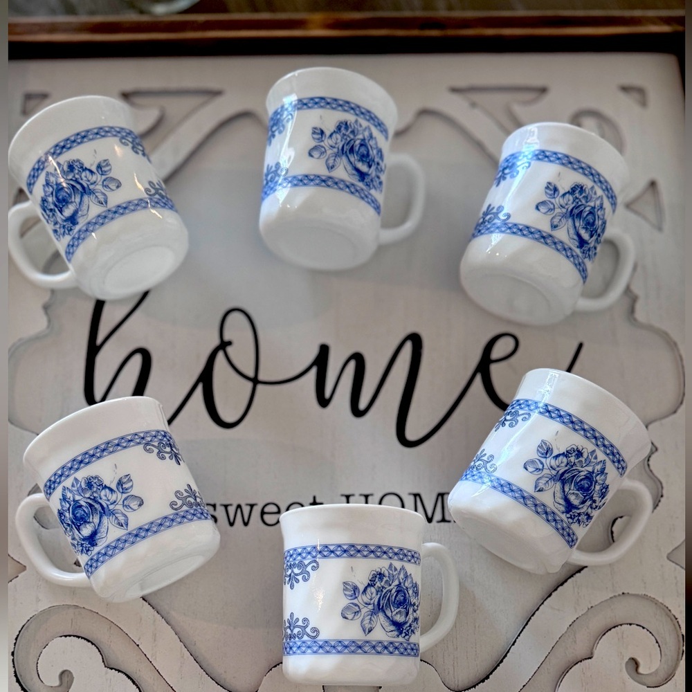 Arcopal France Honorine Blue & White Coffee Tea Mugs 6